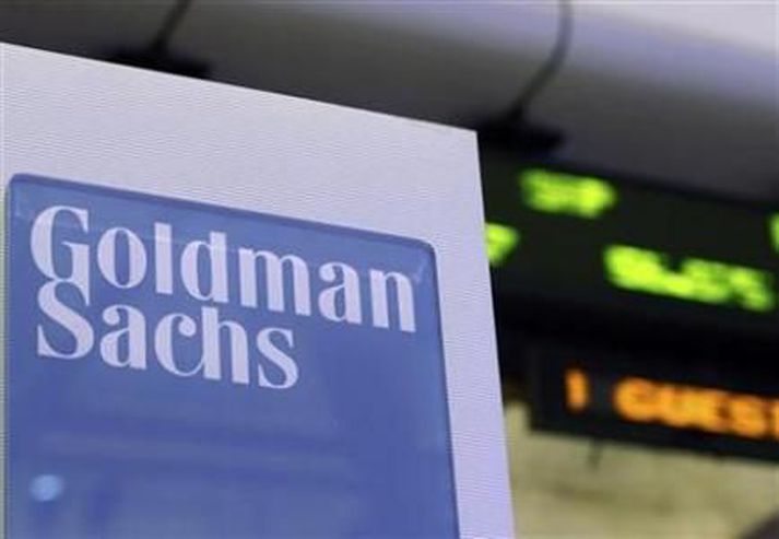 Tekjur Goldman Sachs drógust saman um 40,3 prósent á fyrsta ársfjórðungi.