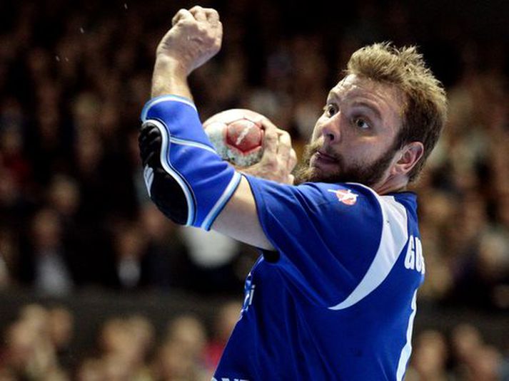 Róbert Gunnarsson er búinn að skora 4 mörk í fyrri hálfleik.