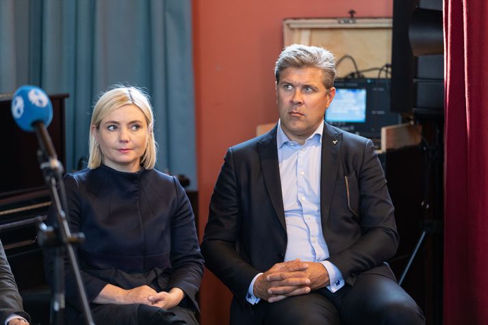 Lilja Alfreðsdóttir viðskiptaráðherra og Bjarni Benediktsson fjármálaráðherra.