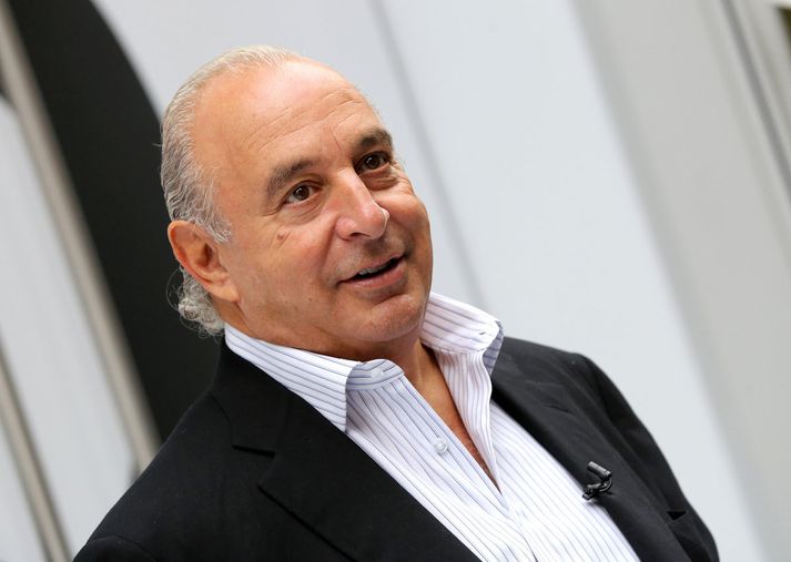 Philip Green er Íslendingum ekki alls ókunnur. Hann var meðal annars sagður hafa lýst yfir áhuga á að kaupa skuldir Baugs með allt að 95 prósenta afslætti af skilanefndum Kaupþings og Landsbankans eftir fall viðskiptabankanna á haustdögum 2008. Sú málaleitan bar hins vegar ekki árangur.