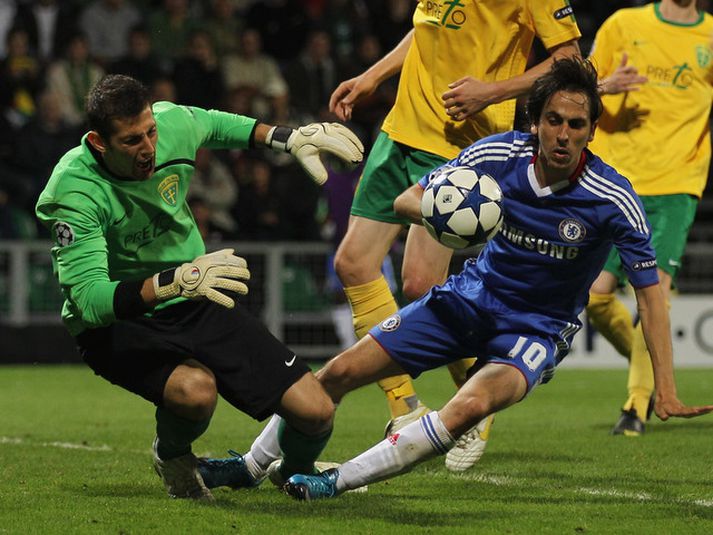 Yossi Benayoun í leik með Chelsea.