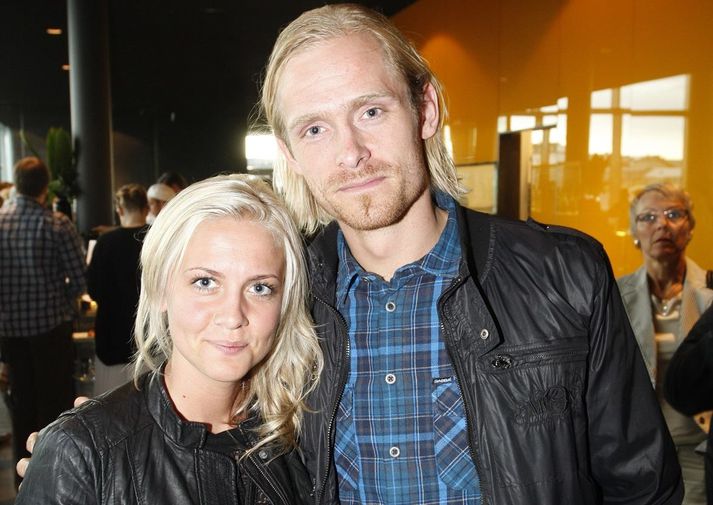 Tvíburar Karenar Einarsdóttur og Björgvins Páls Gústafssonar eru komnir í heiminn og öllum heilsast vel. 