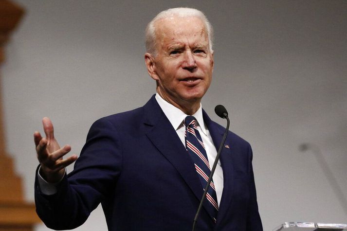 Framboð Joe Biden, fyrrverandi varaforseta, virtist í miklum kröggum í upphafi forvalsins. Hann hefur nú fylkt hófsamari hluta Demókrataflokksins að baki sér og tryggt sér stuðningsyfirlýsinga margra fyrrverandi keppinauta úr forvalinu.