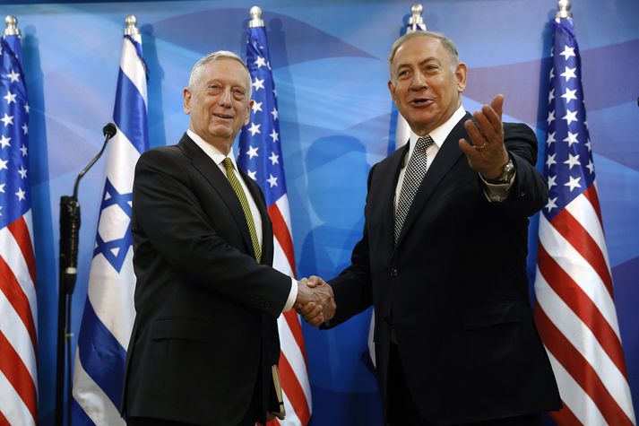 James Mattis og Benjamin Netanyahu, forsætisráðherra Ísreal, funduðu í dag.