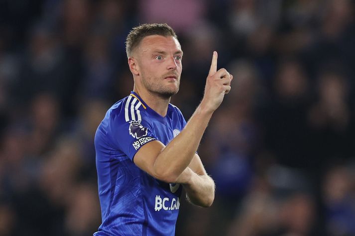Jamie Vardy tryggði Refunum stig og benti góðfúslega á að hann, og Leicester, hafa unnið einn meistaratitil en Tottenham engan.