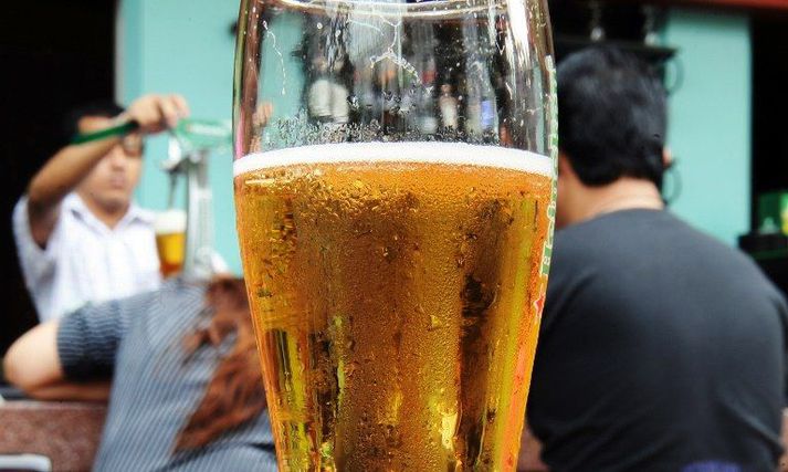 Árásarmaðurinn er vistaður í fangageymslum og verður yfirheyrður í dag.