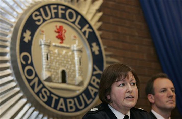 Blaöamannafundur lögreglunnar í Suffolk-umdæmi, þar sem Ipswich er.