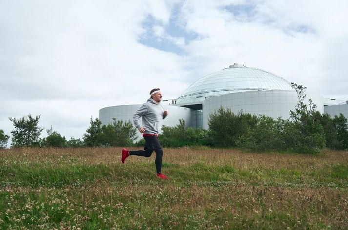 Steindi hleypur fyrir Reykjavíkurmaraþon.