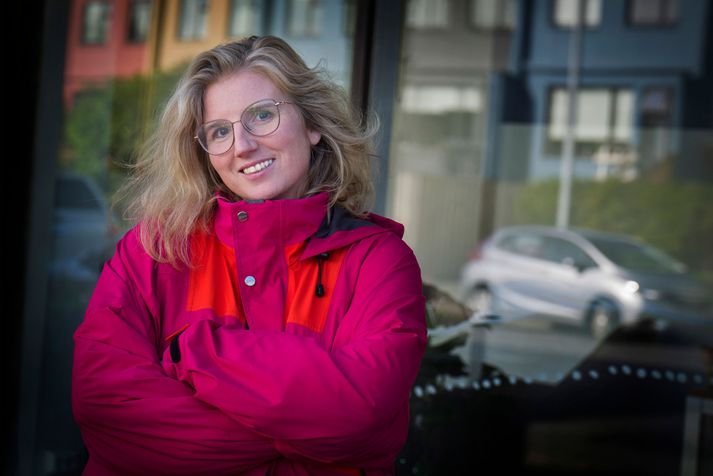 „Fyrst og fremst finnst mér meðvirkni ótrúlega spennandi og hef sjálf verið að vinna í minni meðvirkni. Svo er gaman að sjá hvernig meðvirkni birtist í samfélaginu, inni á vinnustöðum, í stjórnmálum og út um allt,“ segir Hrefna Lind Lárusdóttir sem fer fyrir Codapent-hópnum.