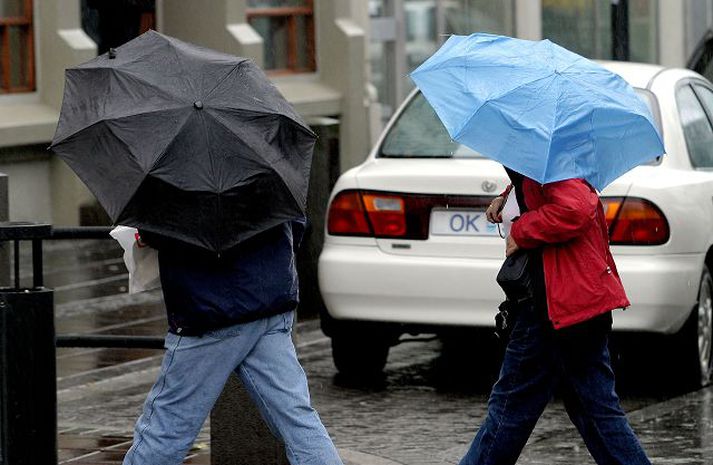 Búast má við að heldur hráslagalegt verði um að litast í fjármálum fjölmargra Íslendinga á næstunni. Gjaldþrot geta fylgt fólki áratugum saman sé einhver kröfuhafinn nógu þrár við að endurnýja kröfu sína.fréttablaðið/pjetur