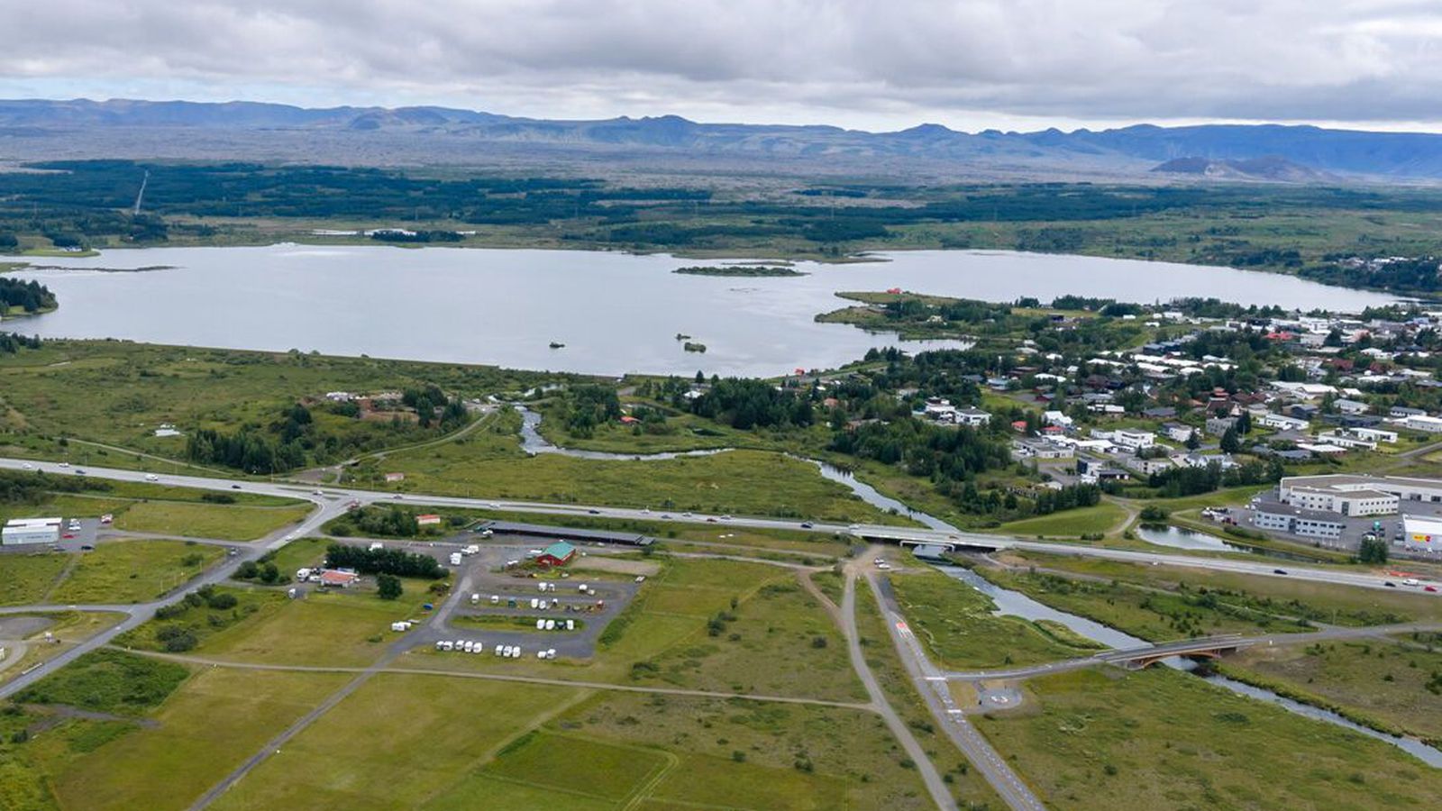 Um­ferðar­slys við Víðidal