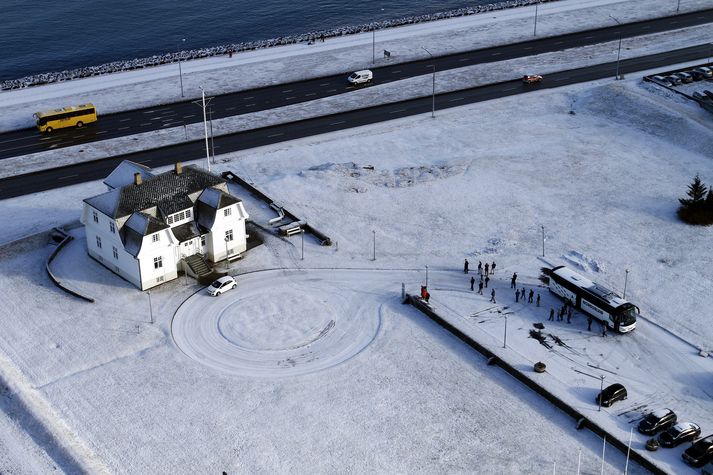 Hugsa þarf fyrir því hvernig á að manna þúsundir starfa sem fylgja sífelldri fjölgun ferðamanna.