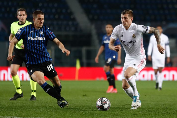 Toni Kroos á ferðinni í fyrri leik Real Madrid og Atalanta sem spænska liðið vann, 0-1.