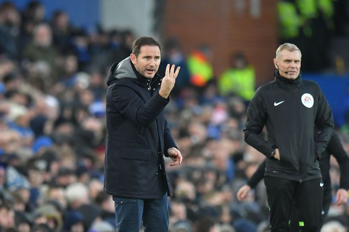 Frank Lampard er í tómum vandræðum hjá Everton.