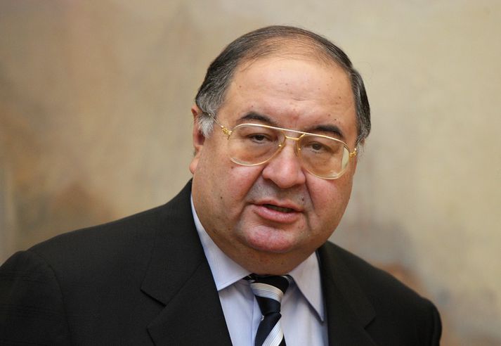 Alisher Usmanov á fullt af peningum.