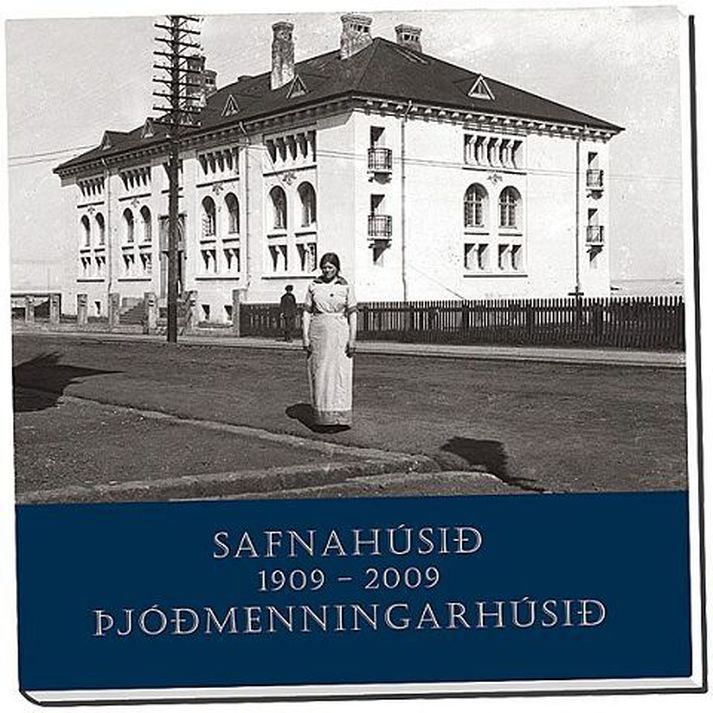 Stórbók er komin út um Þjóðmenningarhúsið eins og það er kallað nú en lengst af var það kallað Safnahúsið.