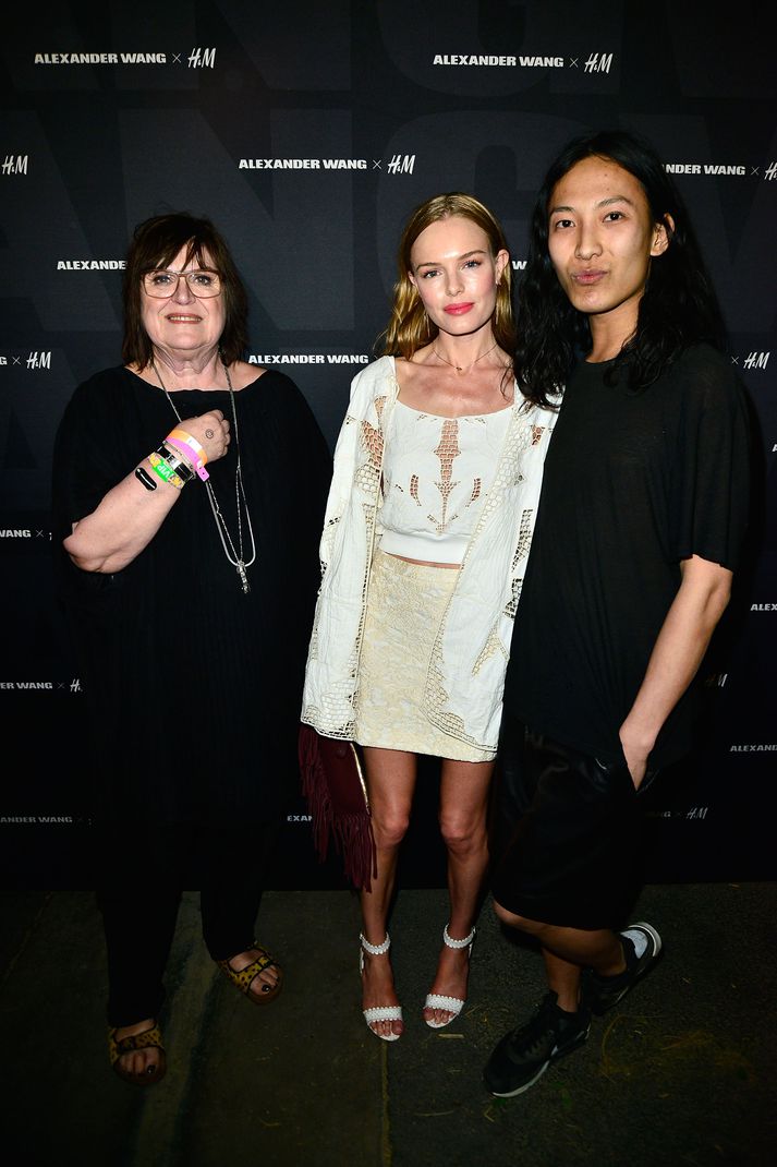 Alexander Wang ásamt Margaretu van den Bosch sem er yfirhönnuður hjá Hennes og Mauritz og leikkonunni Kate Bosworth.