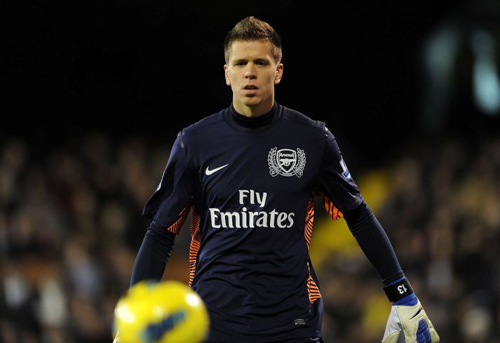Markvörður Arsenal drekkti sorgum sínum eftir tapið gegn Fulham.