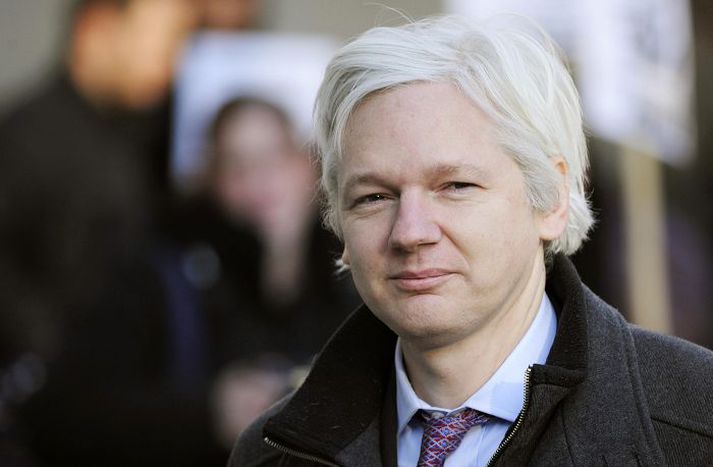 Julian Assange Hefur hafst við í sendiráði Ekvadors í London í tvö og hálft ár.