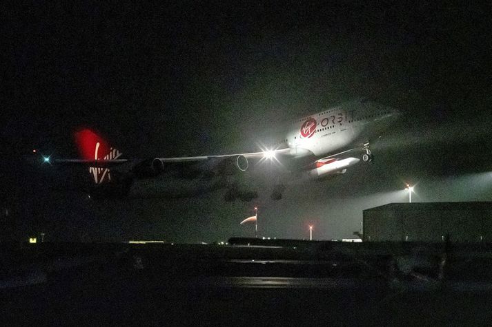 Breytt flugvél Virgin Orbit sem flutti LauncherOne-eldflaug fyrirtækisins í janúar. Geimskotið misheppnaðist.