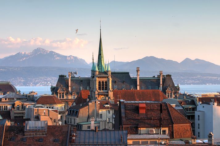 Parið sóttist eftir því að fá ríkisborgararétt og búa í borginni Lausanne, en því var hafnað.