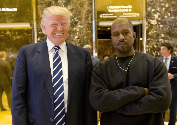 Donald Trump Bandaríkjaforseti hefur boðið rapparanum Kanye West í heimsókn í Hvíta húsið til að ræða um fangelsismál, atvinnuleysismál og glæpatíðni í Chigaco en West ólst upp í borginni og hefur lýst því yfir að hann vilji flytja þangað á ný.