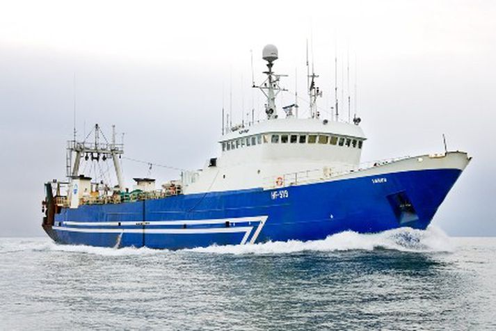 Venus HF fór fyrstur togaranna til úthafskarfaveiðanna að þessu sinni eða í byrjun maímánaðar og Þerney RE fylgdi svo í kjölfarið.