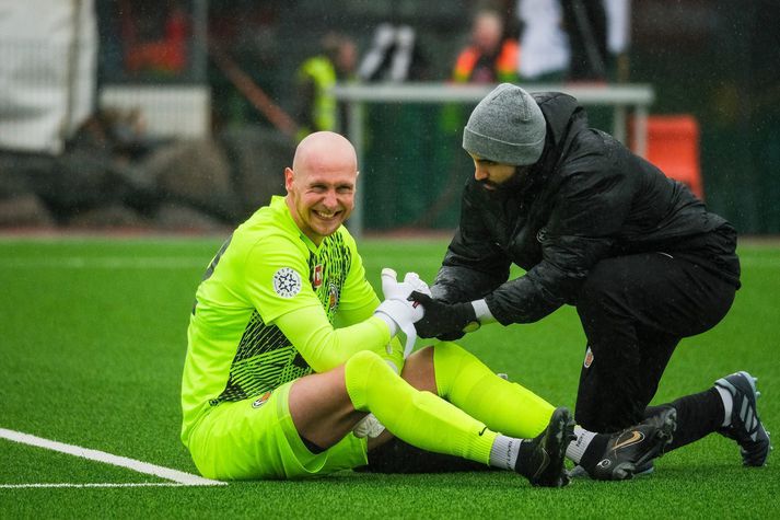 Guy Smit, markvörður KR, gerðist sekur um slæm mistök í þriðja marki Breiðabliks í kvöld. 