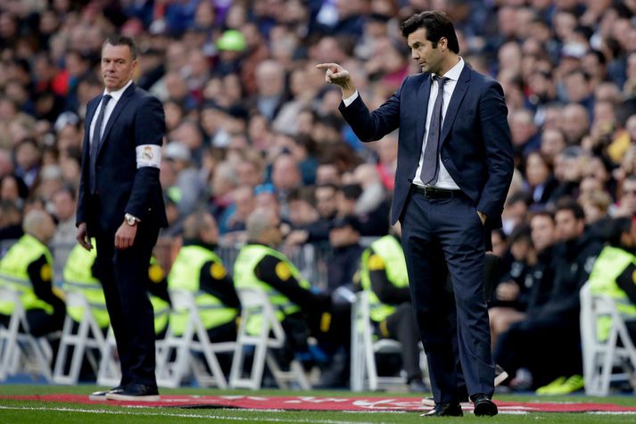 Santiago Solari á hliðarlínunni hjá Real Madrid.