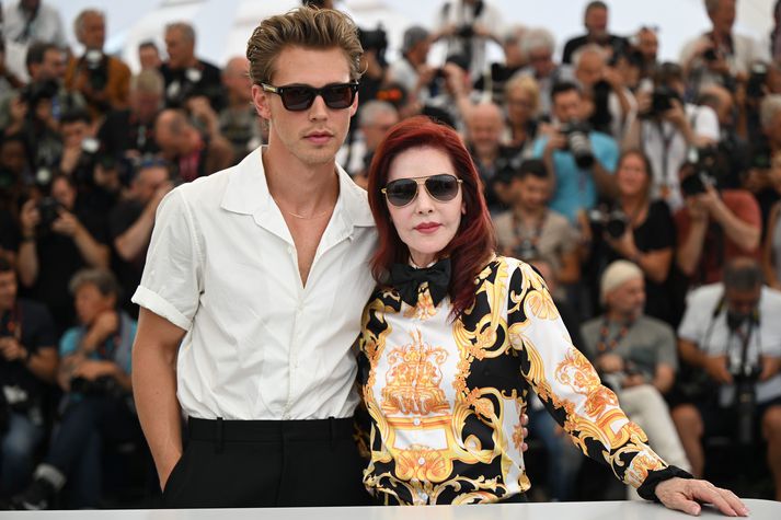 Austin Butler sem leikur Elvis og Priscilla Presley sem var eiginkona Elvis saman í Cannes.