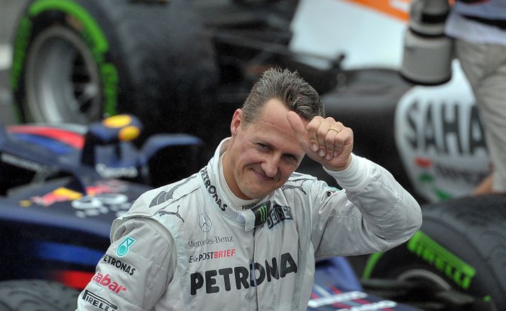 Michael Schumacher slasaðist lífshættulega í skíðaslysi í frönsku Ölpunum í desember síðastliðinn.