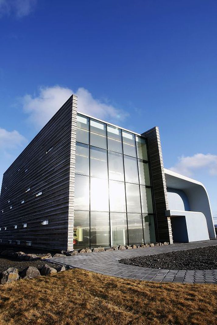 Safnið var opnað sumarið 2009. Það hýsir víkingaskipið Íslending, sem Reykjanesbær keypti sumarið 2002. Samanlagt skulduðu félögin tvö sem eiga og reka safnið rúmlega 600 milljónir króna í lok árs 2010. 
Fréttablaðið/Stefán