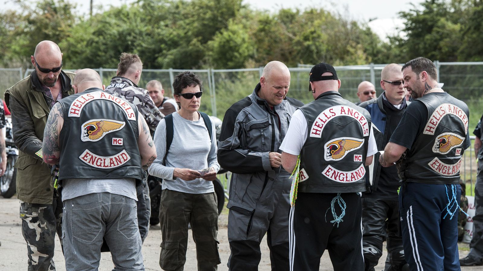  Fj r a Tug Hells Angels manna Handteknir Afm lish t Samtakanna 
