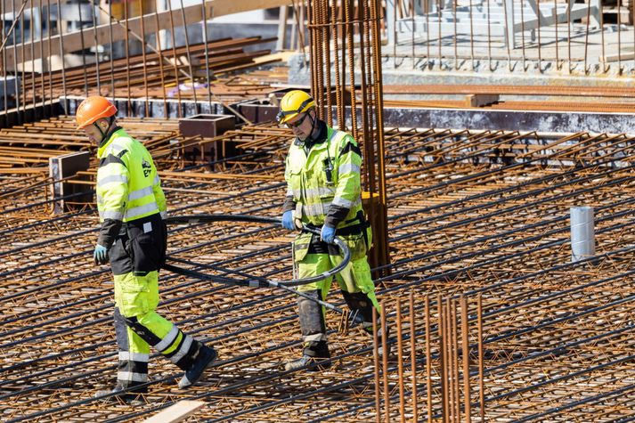 Mikill fjöldi útlendinga hefur komið til starfa í byggingarvinnu og ferðaþjónustu á Íslandi á undanförnum árum.