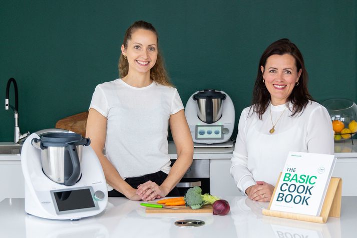 Berglind Ósk Haraldsdóttir og Rebekka Ómarsdóttir reka Eldhústöfra ehf og flytja inn töfratækið Thermomix.