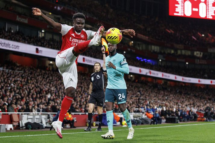Bukayo Saka, fyrirliði Arsenal, í sigurleiknum á móti Wolves í kvöld.
