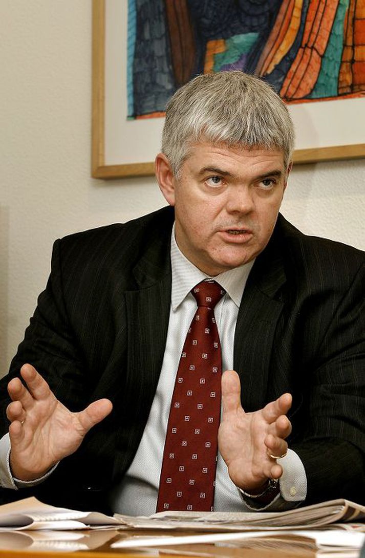 Bæjarstjórinn segir það gríðarlega erfitt að fá leiguhúsnæði í Garði en þó vantar ekki íbúðirnar.