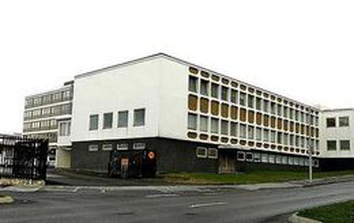 Lögreglustöðin við Hverfisgötu.