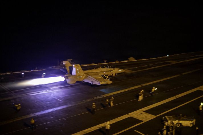 EA-18G Growler herþotu flogið af flugmóðurskipinu USS George Washington á dögunum.