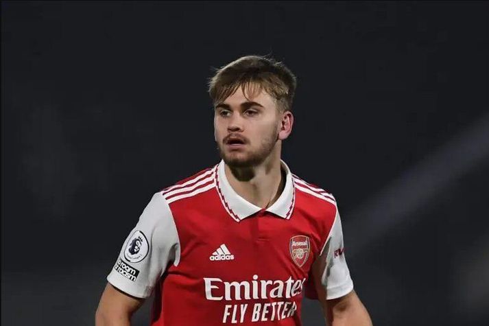Billy Vilgar gekk í raðir Arsenal 14 ára að aldri og spilaði með unglingaliðum þess.