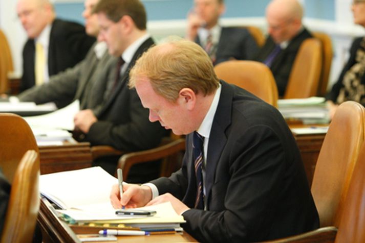 Illugi Gunnarsson segir að dráttarvextir séu í eðli sínu refsing. Mynd/ Vilhelm.