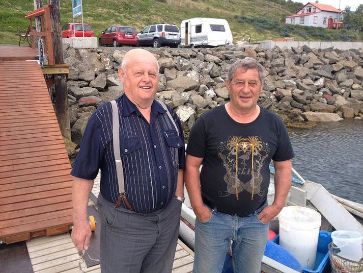 Bræðurnir heyrðu köll kafarans úr sjónum og sigldu út til að finna hann. mynd/himmi