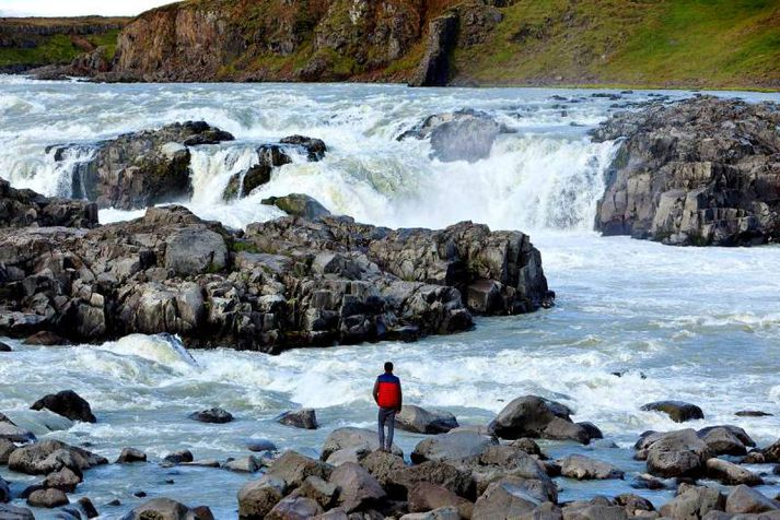 Við Urriðafoss í Þjórsá.