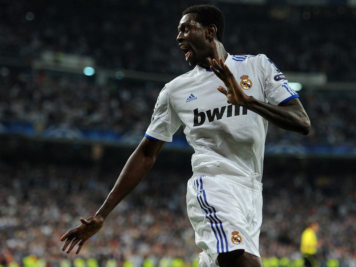 Emmanuel Adebayor fagnar marki á móti Tottenham í vor.
