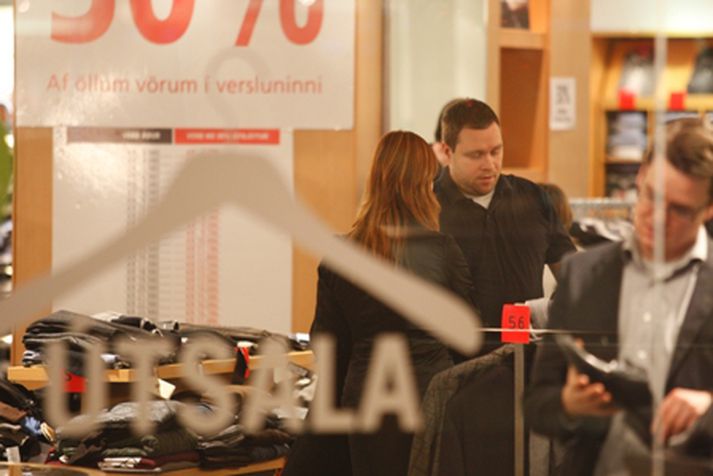 Greiningadeild Íslandsbanka gerir ráð fyrir hægari verðbólgu en áður var talið. Mynd/ Anton.