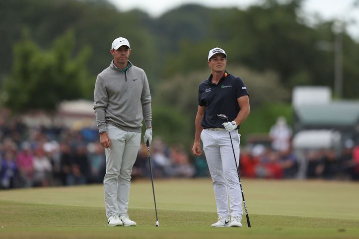 Það verða öll augu á þeim Rory McIlroy og Viktor Hovland á Opna breska meistaramótinu í golfi á lokadeginum morgun.