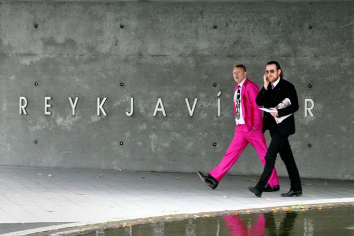 Aðstoðarmaður borgarstjóra segir af og frá að til standi að einkavæða Orkuveituna.

MYND:Aleksandar Radulovic
http://www.a13x.info/
http://flickr.com/people/a13xnet/