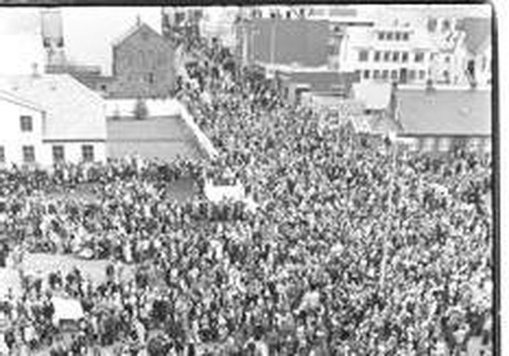 Frá kvennafrídeginum 1975.