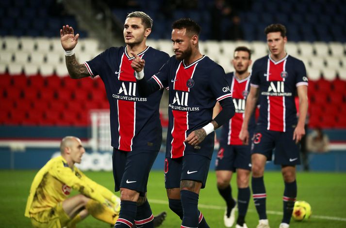 Leikmenn PSG fagna einu marka sinna í kvöld.