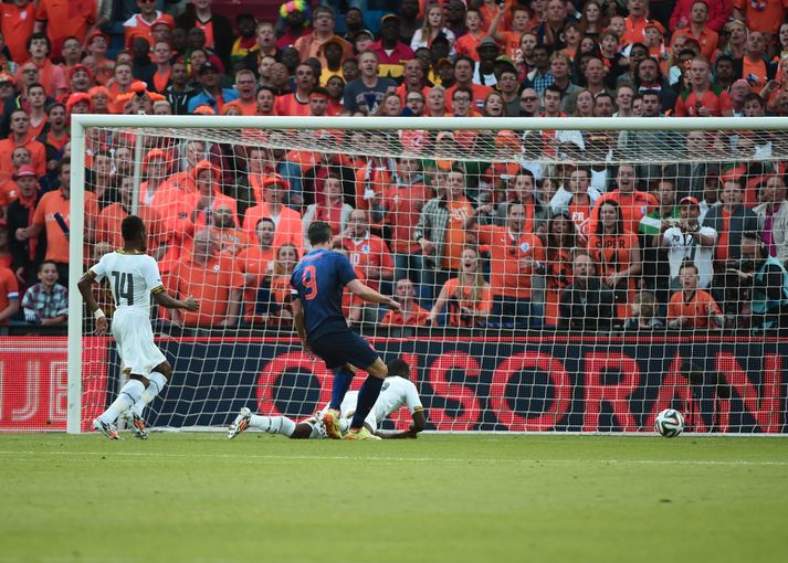 Van Persie skorar sigurmarkið